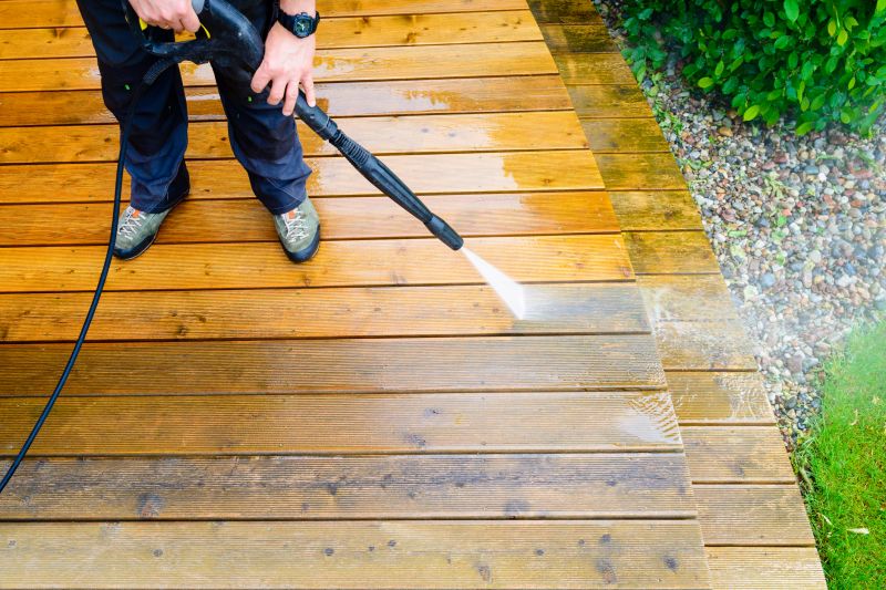 Deck Washing And Staining